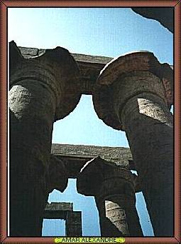 Chapiteaux a KARNAK